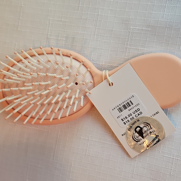 Anthropologie Quilted Terry Cosmetic Bag And Anthropologie Small Pink Brush - Picture 3 of 6